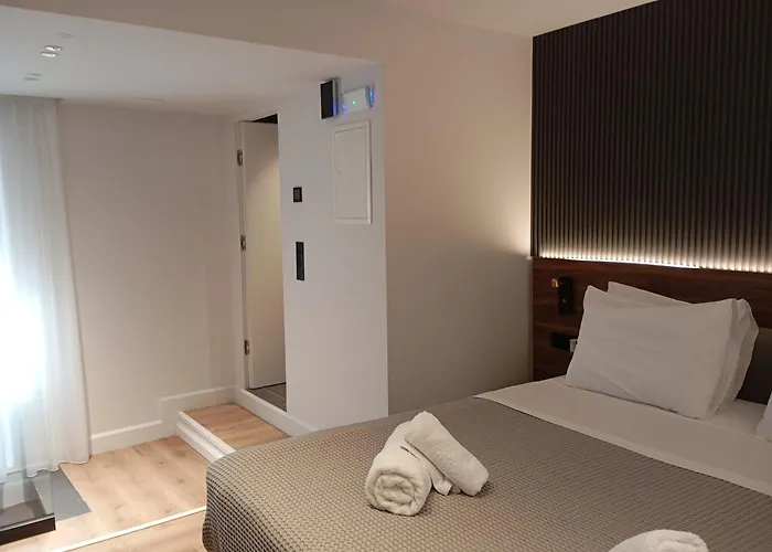 Kantoni Suites