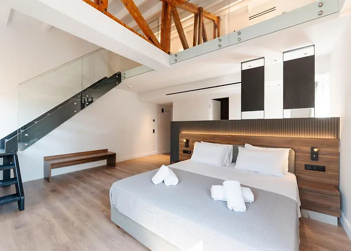 Kantoni Suites