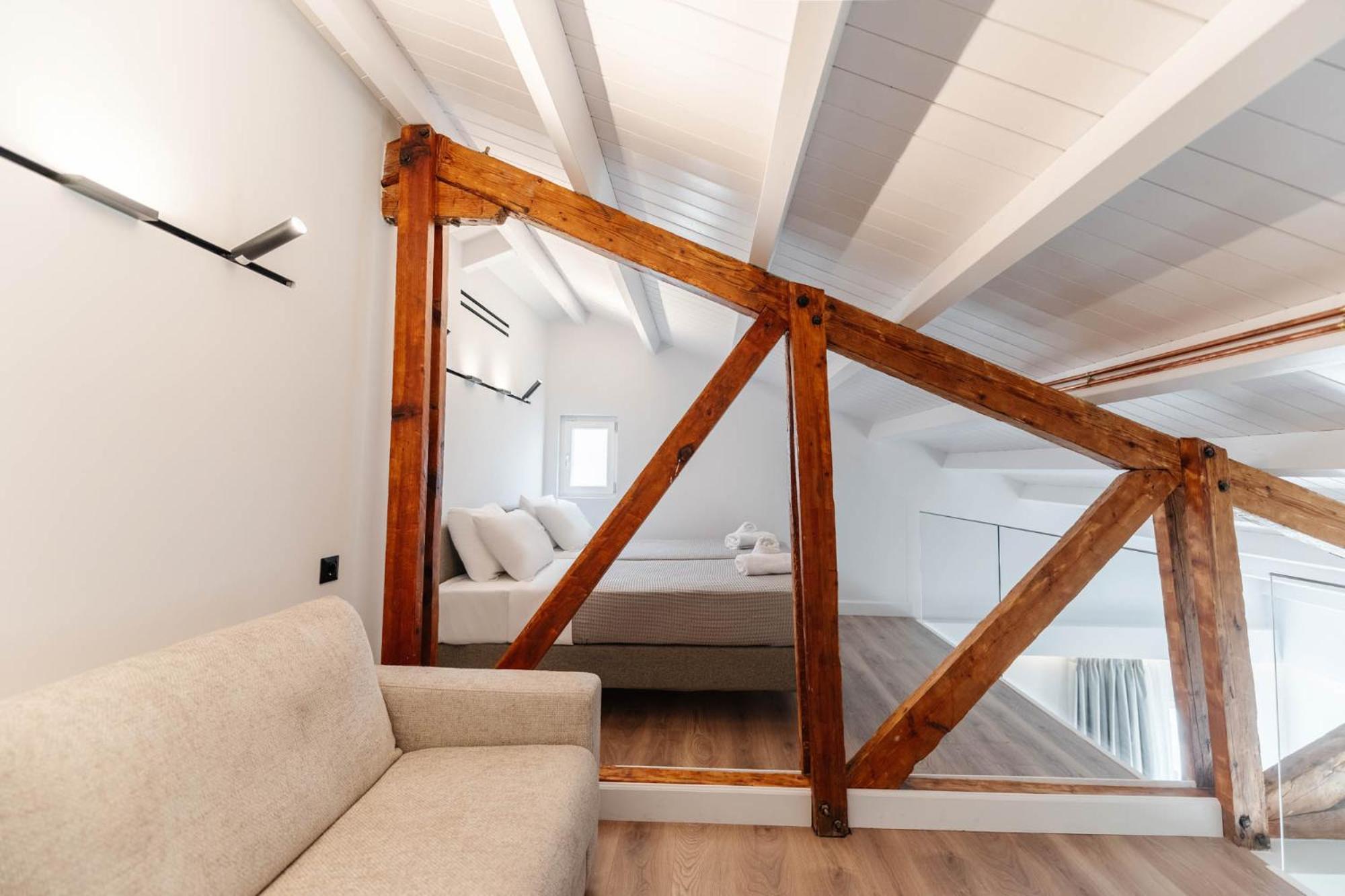 Kantoni Apartment